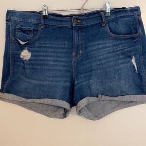 OLD NAVY Boyfriend Mid-Rise Jean Shorts